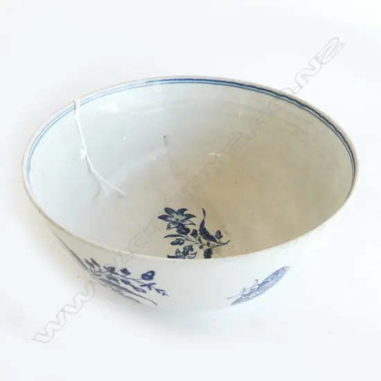 WORCESTER B/W BOWL C.1790 155mm dia