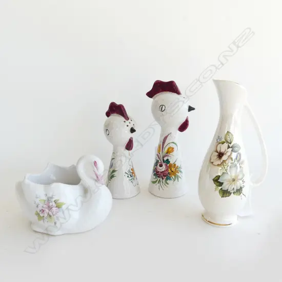 ITALIAN CERAMIC SWAN (L170mm) PR ITALIAN POTTERY ROOSTER S&P SHAKERS & TITIAN JUG c.1958-65 (H. 240mm)