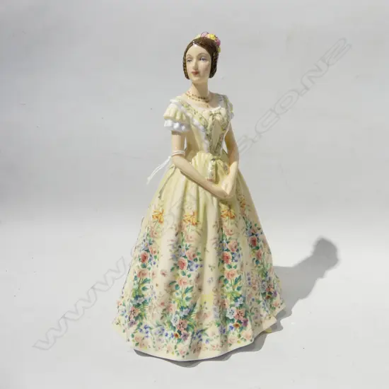 ROYAL DOULTON LTD. ED. FIGURE YOUNG QUEEN VICTORIA, H.220mm, BOXED AS NEW