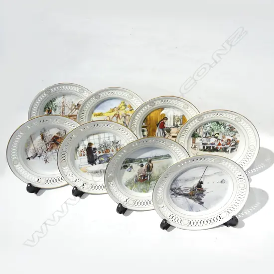8 COLLECTABLE BING & GRONDAHL PIERCED RIM PLATES, DIA  220mm + 8 plate stands 