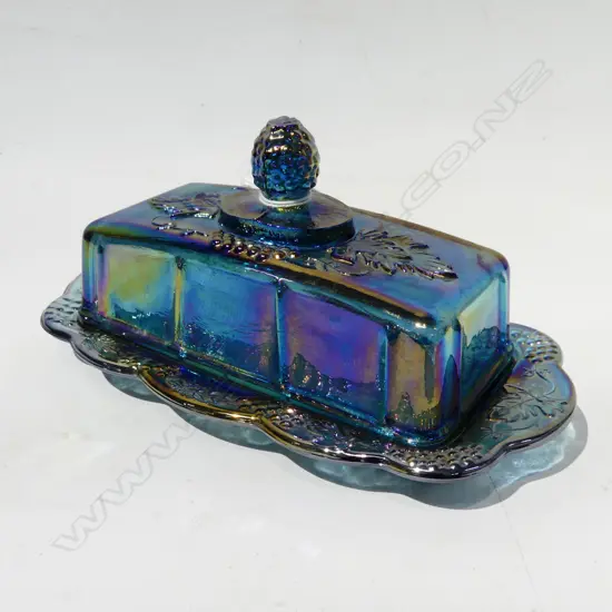 CARNIVAL GLASS BUTTER DISH 200MM