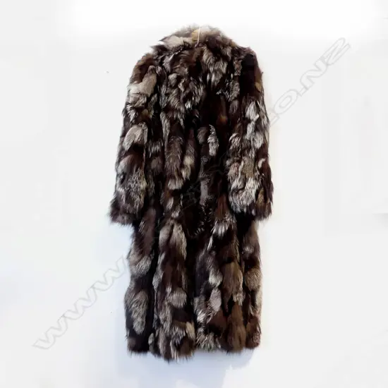 FULL LENGTH FOX COAT EXCELLENT CONDITION 