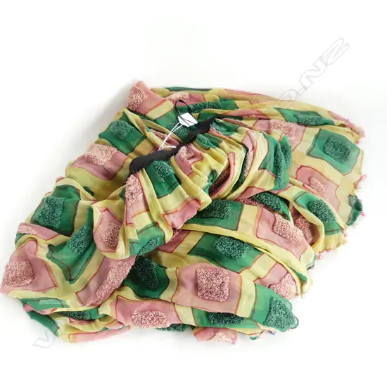 UNIQUE MARYLIN SAINTY DESIGNED SKIRT...