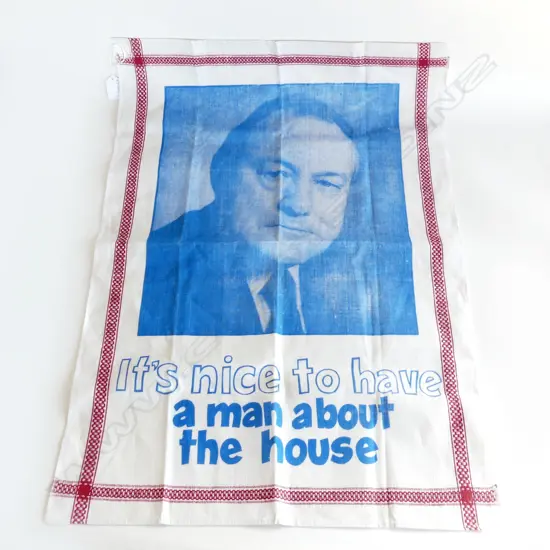 VINTAGE MULDOON TEA TOWEL - 'ITS NICE TO HAVE A MAN ABOUT THE HOUSE' AS NEW 740x500mm 