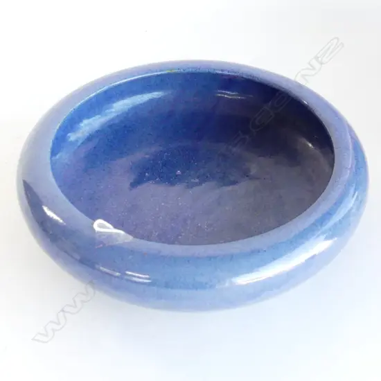 LG BLUE TIMARU POTTERY FLOAT BOWL, DIA 270mm