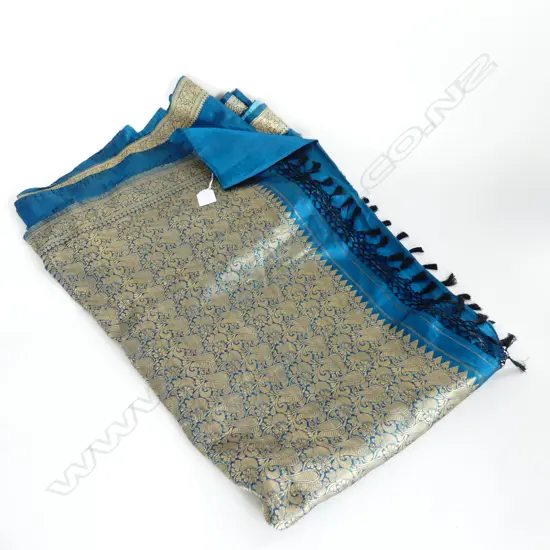 VINTAGE SILK SARI, TURQUOISE EMBELLISHED WITH GOLD THREAD, L 5000 x 70mm