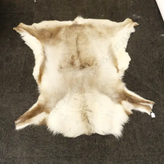 REINDEER HIDE 1200x1100mm