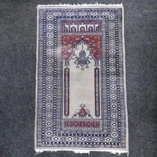 SMALL MACHINED PRAYER RUG 1000x600mm