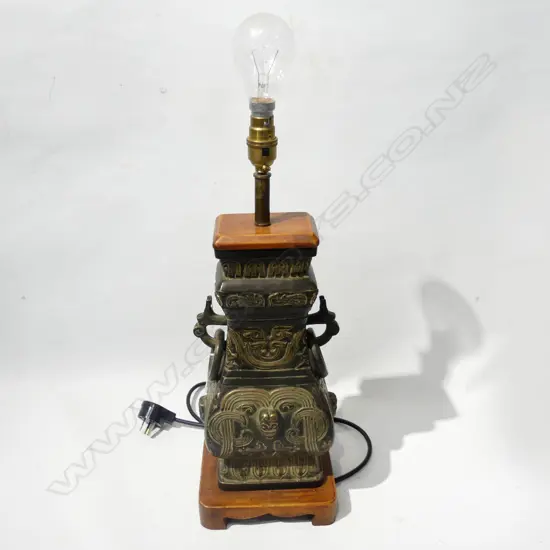CHINESE ARCHAIC TABLE LAMP BASE H. 500