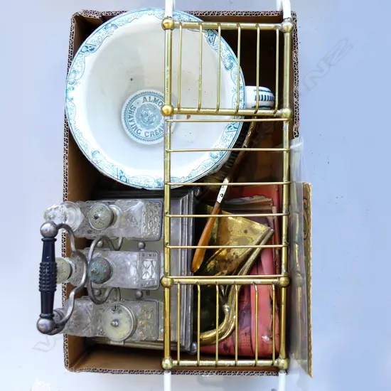 BOX LOT CRUET SET, POTTY, BATH TRAY ETC