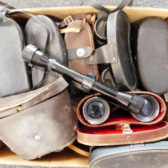 BOX LOT 9 PRS CASED BINOCULARS - FAULTS + 4x32 SCORE SPORT OPTIKS SCOPE L.310mm