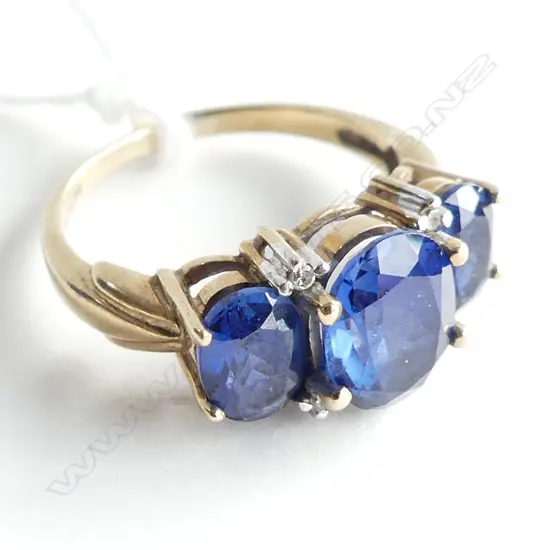 9CT BLUE STONE RING 3.4 GRAMS SIZE N