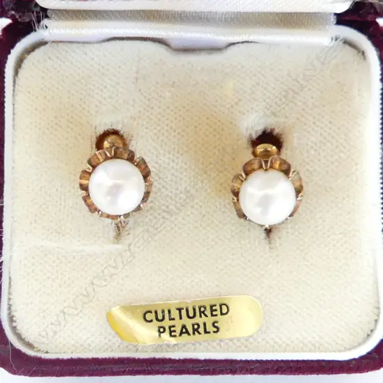 VINTAGE 9CT YELLOW GOLD & CULTURED PEARL SCREW EARRINGS - IN ORIGINAL BOX 3,69GMS