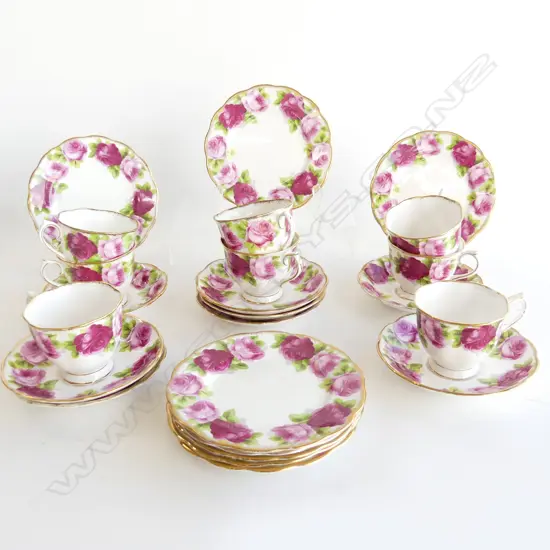 8 ROYAL ALBERT OLD ENGLISH ROSES TRIOS