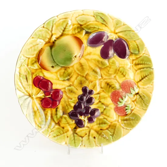 SARREGUEMINES MAJOLICA PLATE 300mm dia