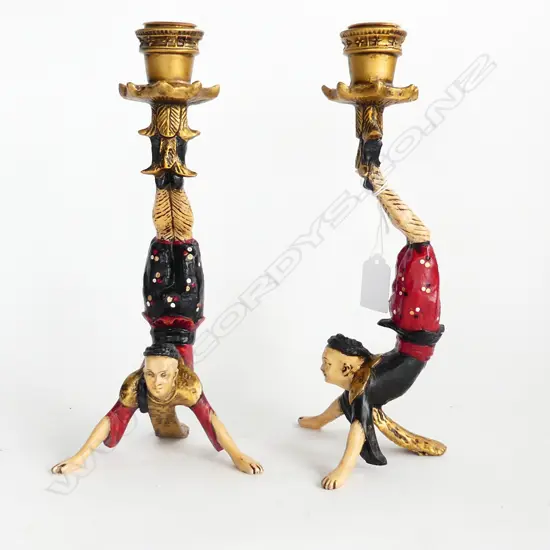 PR H/PAINTED RESIN ACROBAT CANDLESTICKS H.260mm