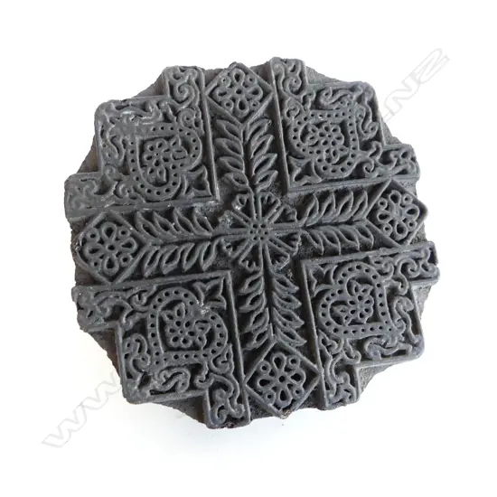 BATIK STAMP 130mm x 130mm