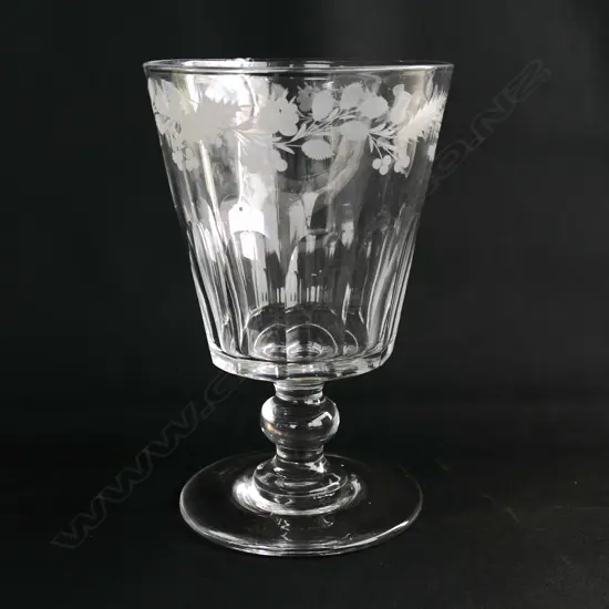 LG CRYSTAL CELERY VASE, ENGRAVED w. FOLIAGE BAND H.245mm / 160mm dia