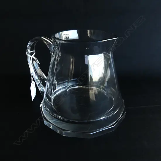 LALIQUE CRYSTAL JUG H.130mm / 150mm dia