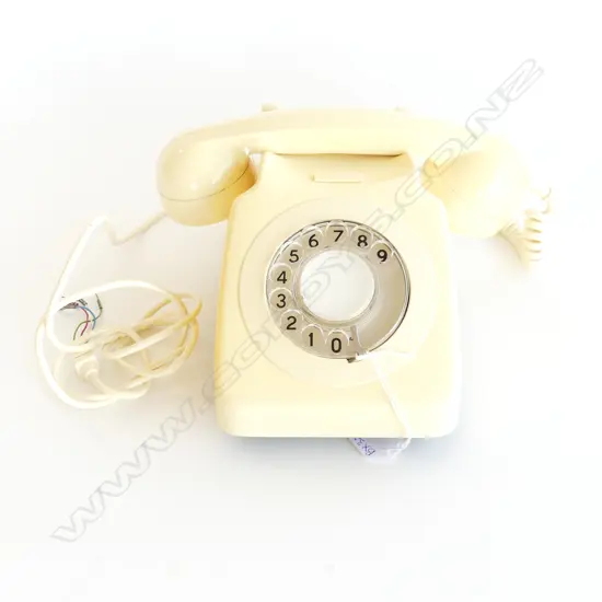 VINTAGE WHITE DIAL TELEPHONE