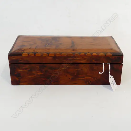 MOROCCAN BURL LIDDED BOX 255 X 135mm