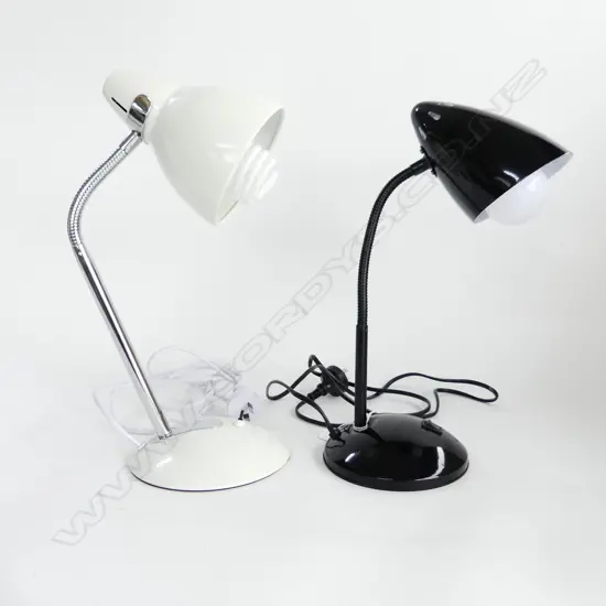 2 MODERN DESK LAMPS; BLACK / WHITE H.380mm