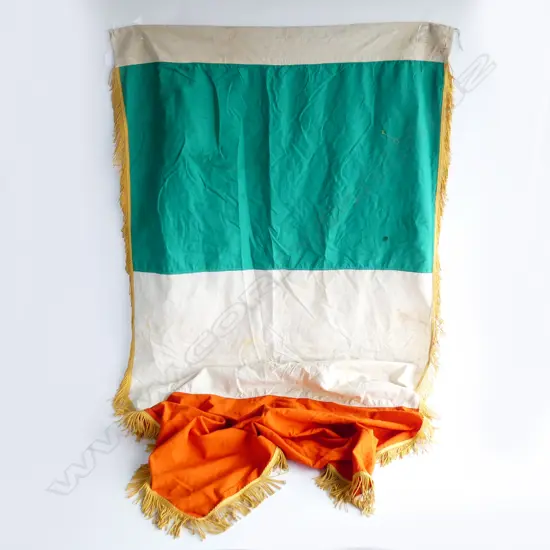 VINTAGE EIRE CANVAS & COTTON FLAG