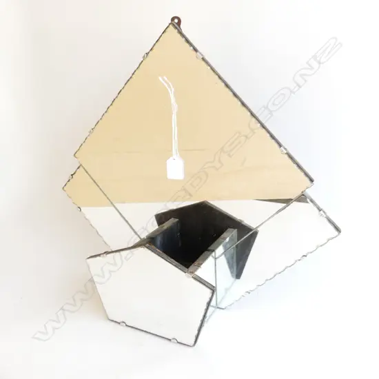DECO MIRRORED DISPLAY STAND 490x110x450mm