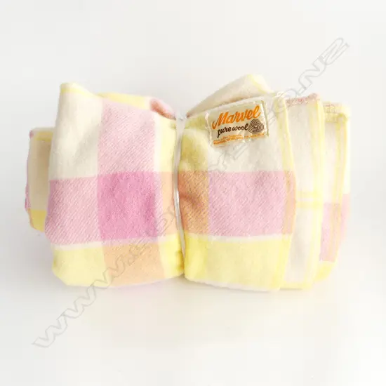 PR VINTAGE 'MARVEL' WOOLLEN BLANKETS