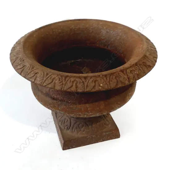 CAST IRON URN H.200mm / 280mm dia