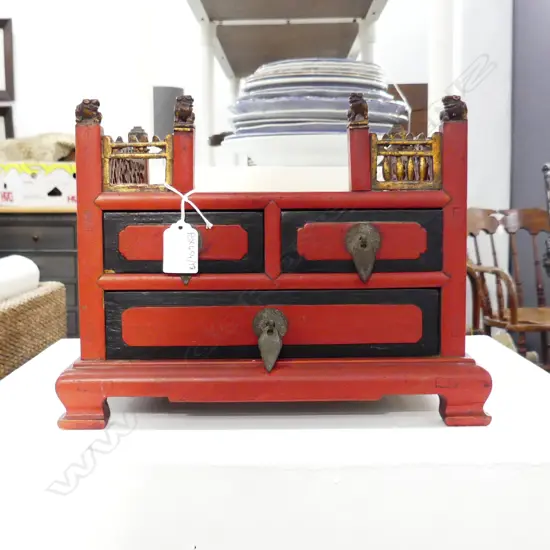 VINTAGE ORIENTAL RED LACQUER CABINET 310x310x230mm