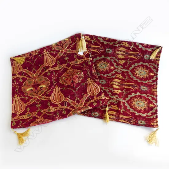 PR RED JACQUARD CUSHION COVERS WITH TASSLES  400 x 400mm