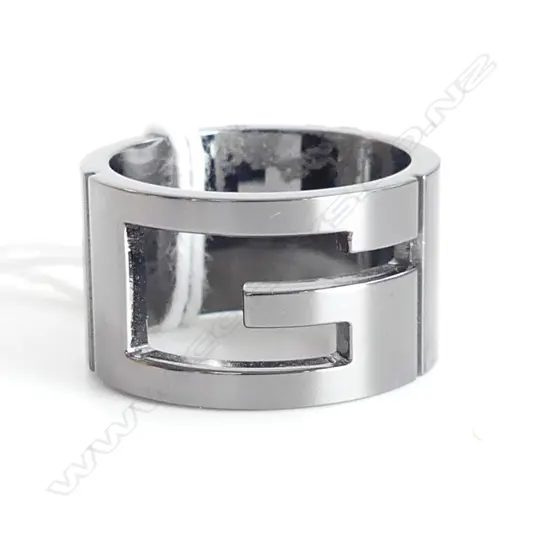 GUCCI 'RUTHEN' TITANIUM RING 