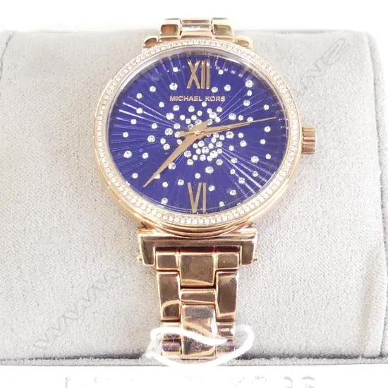 MICHAEL KORS QUARTZ WATCH, NEW WITH BOX, WORKING 