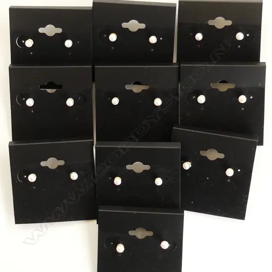  10 PAIRS OF STG SILVER AND REAL PEARL STUD EARRINGS.