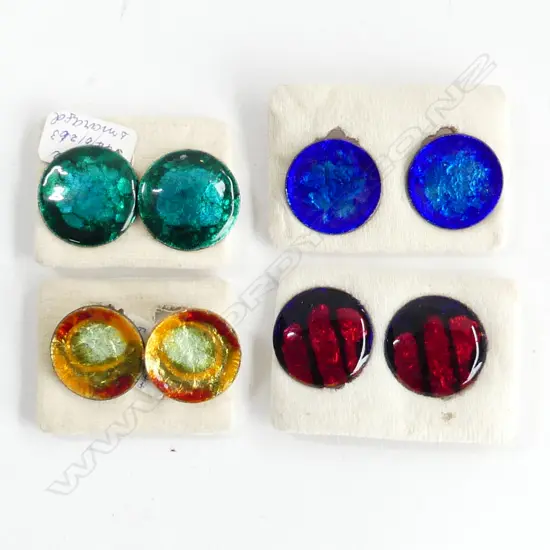 4 PRS ASSORTED VINTAGE ROUND ENAMEL EAR CLIPS, ALL ON ORIGINAL CARDS