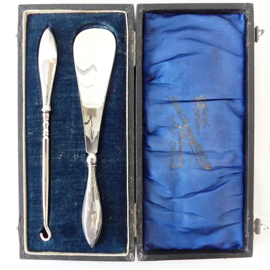 Cased Stg Silver Shoe horn and button hook Birm 1914