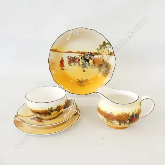 3PCS R/D COACHING PAT CHINA CREAM JUG CSP & DISH H190MM