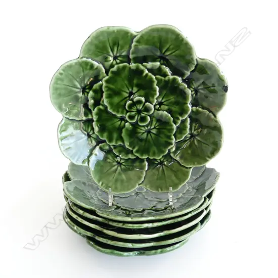 6 PORTUGESE GREEN MAJOLICA PLATES 200mm dia (1 CHIP)