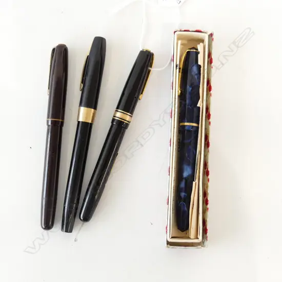 FOUR FOUNTAIN PENS; INCL. BOXED BLUE CONWAY STEWART WITH 14ct NIB