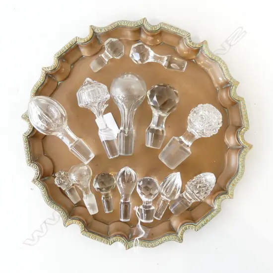 COPPER & BRONZE  SERVING TRAY DIA 300MM & 14 DECANTER STOPPERS