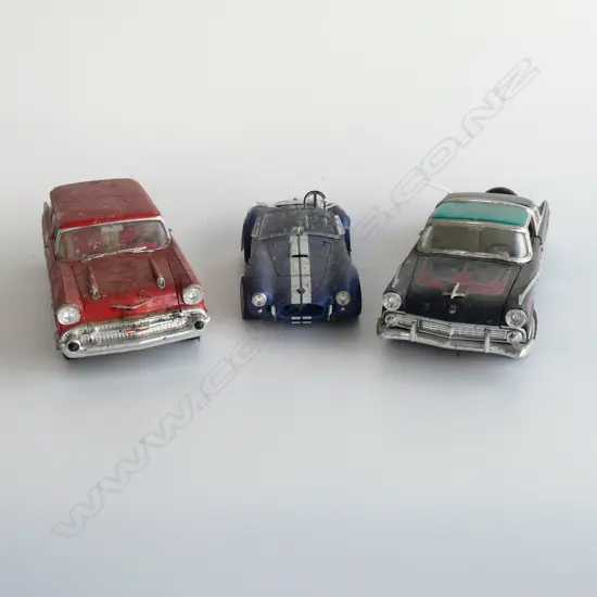 3 DIE CAST MODEL CARS COBRA L210MM 55 FORD  & BEL AIR L270MM