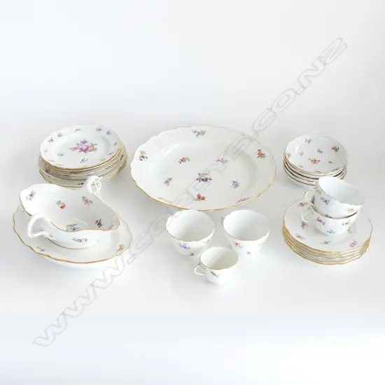 24 PCES ASST. MEISSEN; 11 SIDE PLATES, 5 SAUCERS, 5 CUPS, LG PLATE 320mm dia, OVAL DISH, SAUCEBOAT - SOME W. CHIPS