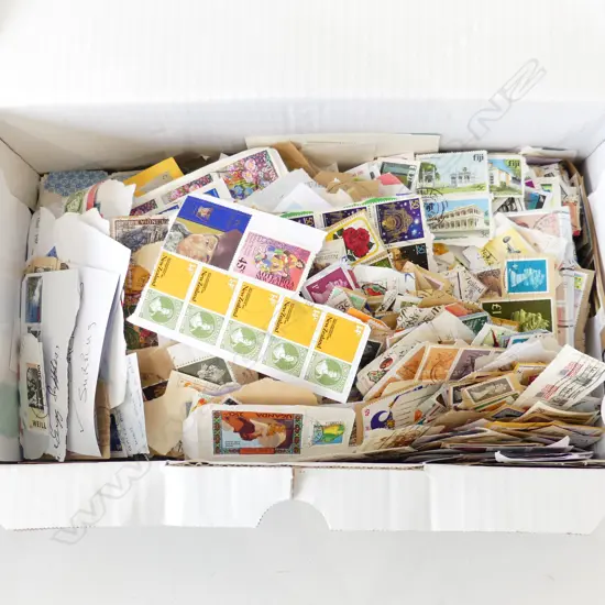 4 ALBUMS AUSTRALIAN POSTAGE STAMPS 1980 - 1992, 2014 + ISLANDS & 1992-2014 INCL ANTARCTIC 