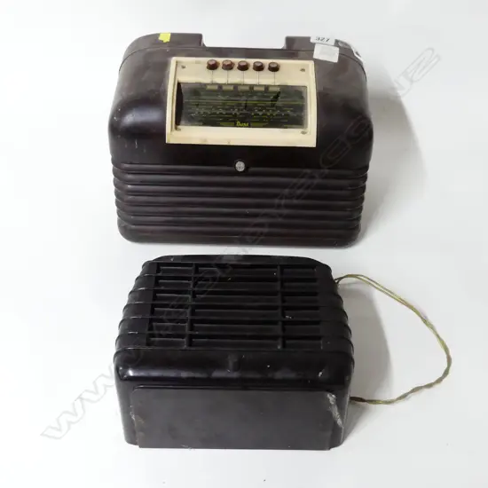 BAKERLITE RADIO NO CORD L320MM & MATCHING BAKERLITE SPEAKER L230MM