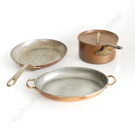 3 PCES COPPER COOKWARE; LIDDED SAUCE PAN 180mm dia & FRY PAN 270mm dia (both St. Clair) + OVAL DISH