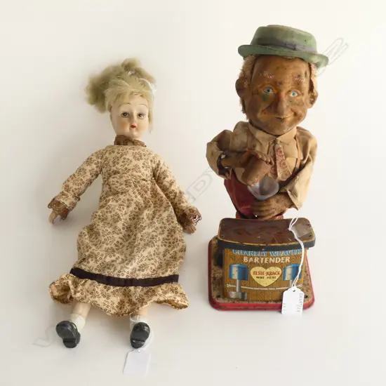 TIN TOY CHARLIE WEAVER BARTENDER H300MM & CHINA DOLL H410MM