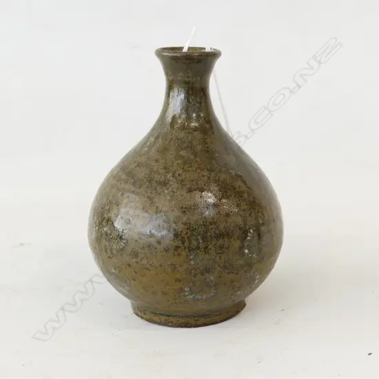 19TH CENTURY? KOREAN SALT GLAZED VASE H. 115mm  chips to base