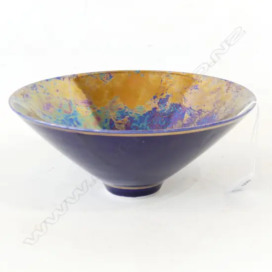 ANDREW GIBSON  (AUSTRALIA) LUSTRE BOWL DIA. 230mm