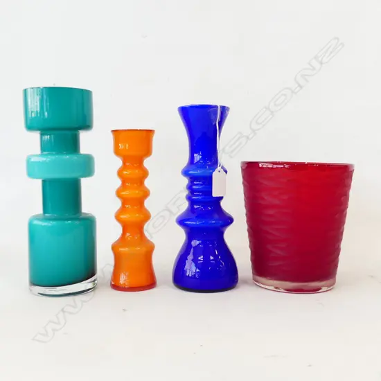 4 COLOURED GLASS VASES H.250mm